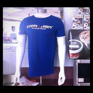 Scoop Ahoy ice cream parlor T-shirt. New